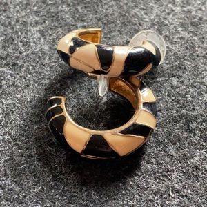 80s style vintage arched hoop earrings